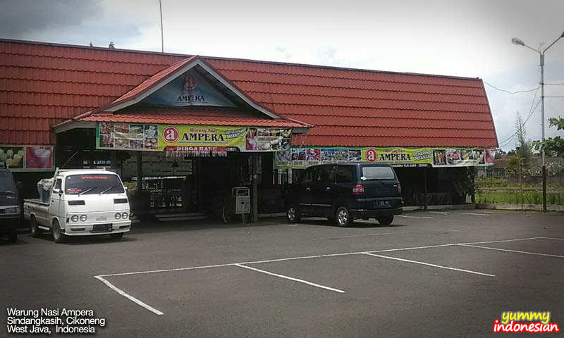 Ampera store front