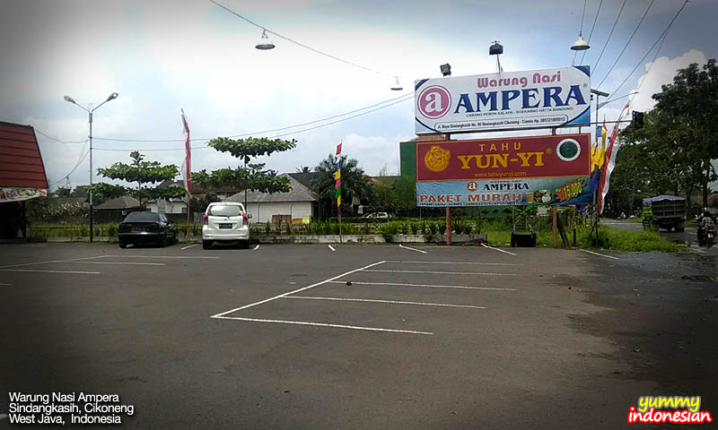 Warung Nasi Ampera road signage